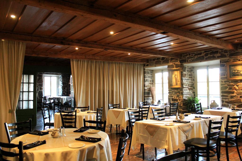 Les Ancetres Auberge & Restaurant St-Pierre-de-l'Île-d'Orléans Esterno foto